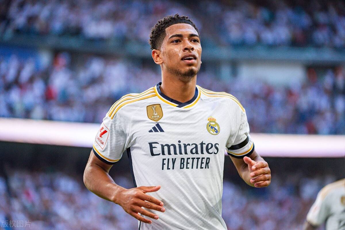 圆满退役！阿尔巴&布斯克茨：实现所有梦想，人生进入新阶段