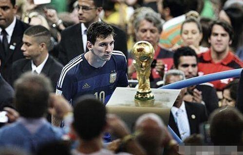 防守大闸模式全场开启