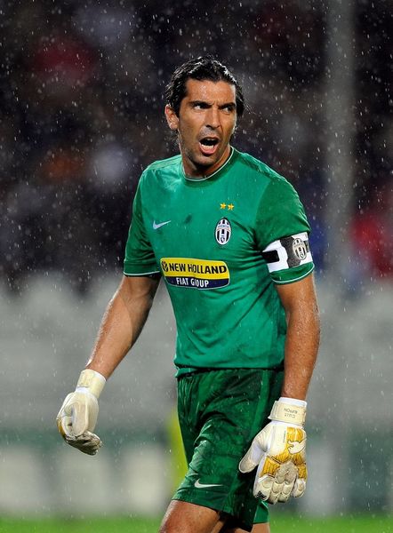 斯洛特执教利物浦联赛突破100分仅用48场，追平队史纪录