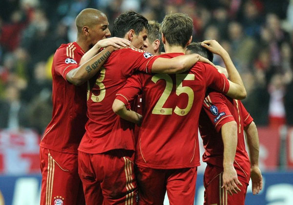 热那亚vs佛罗伦萨：洛伦佐-科隆博、厄斯蒂高首发，德赫亚、多多出战